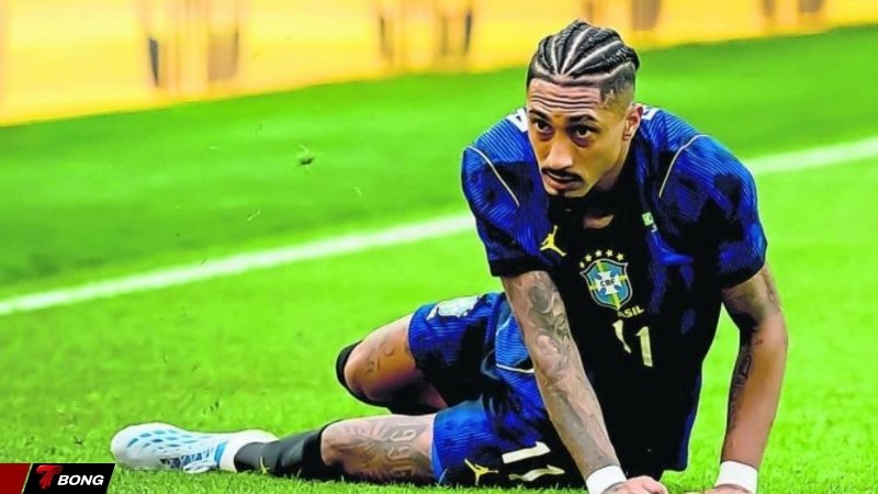 Raphinha bỏ lỡ nhiều trận quan trọng vì chấn thương